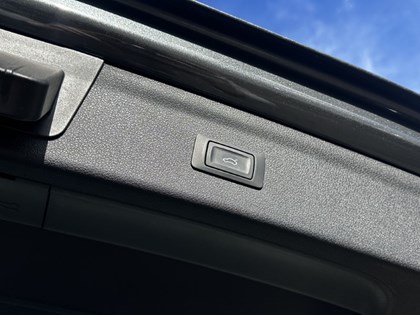 2018 (67) AUDI Q3 2.0T FSI Quattro Black Edition 5dr S Tronic