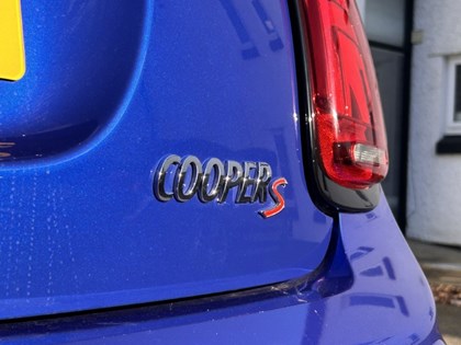 2020 (20) MINI HATCHBACK 2.0 Cooper S Sport II 5dr Auto