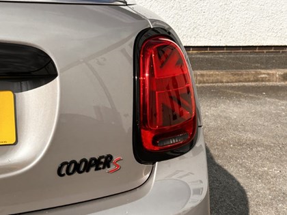 2023 (23) MINI HATCHBACK 2.0 Cooper S Sport 5dr Auto