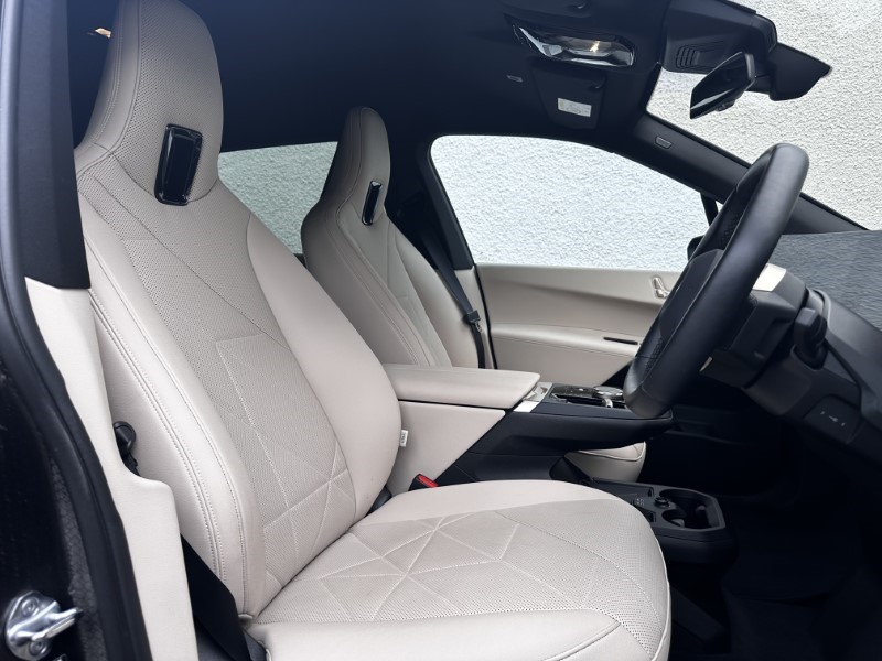 2023 (23) BMW iX 385kW xDrive50 M Sport 111.5kWh 5dr Auto 3192648