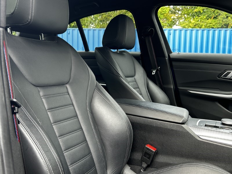 2021 (21) BMW 3 SERIES 330e xDrive M Sport 4dr Step Auto 3432876