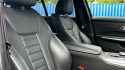 2021 (21) BMW 3 SERIES 330e xDrive M Sport 4dr Step Auto 3432876