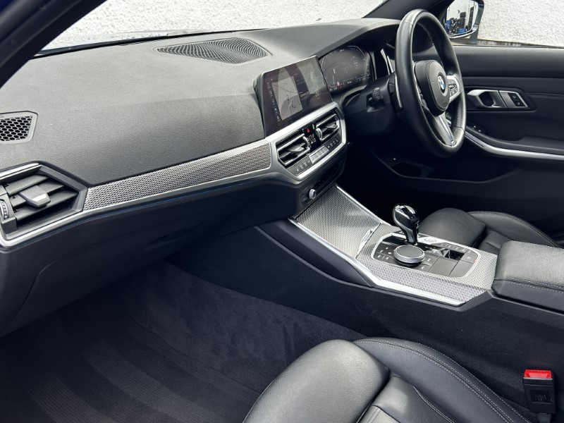 2021 (21) BMW 3 SERIES 330e xDrive M Sport 4dr Step Auto 3432885