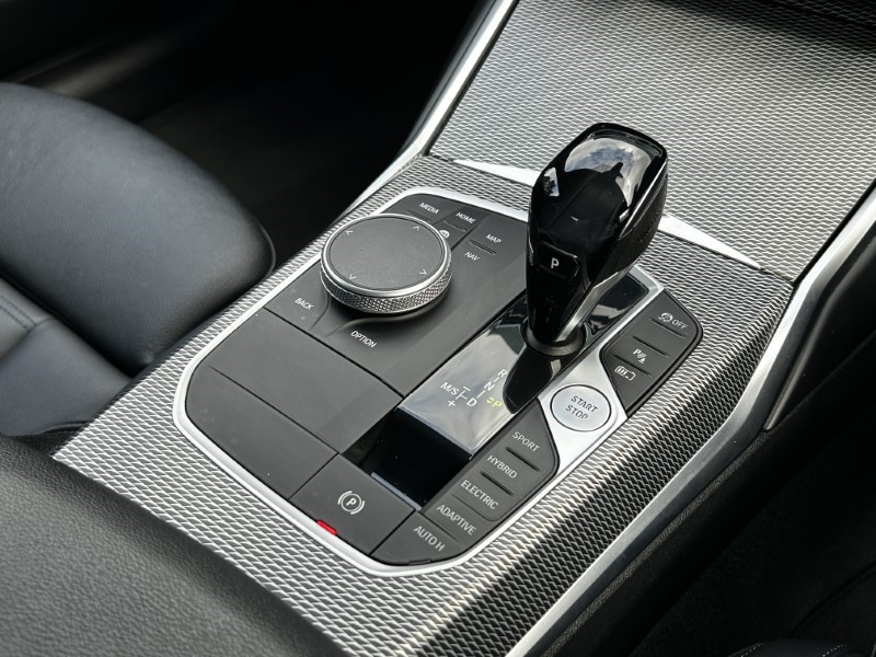 2021 (21) BMW 3 SERIES 330e xDrive M Sport 4dr Step Auto 3432892