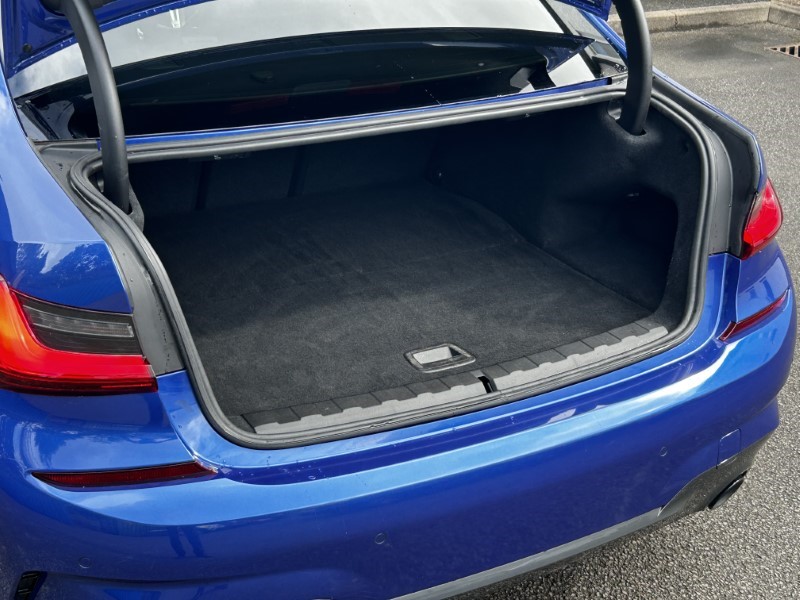 2021 (21) BMW 3 SERIES 330e xDrive M Sport 4dr Step Auto 3432890