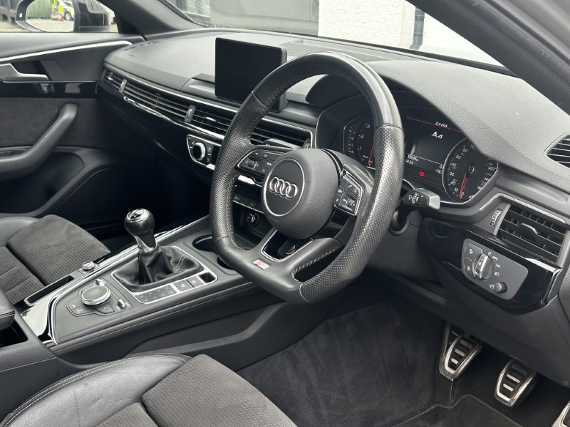 2018 (18) AUDI A4 1.4T FSI Black Edition 4dr 3440914