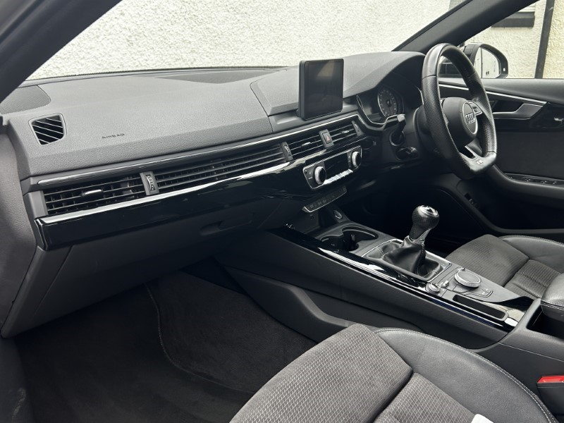 2018 (18) AUDI A4 1.4T FSI Black Edition 4dr 3440911