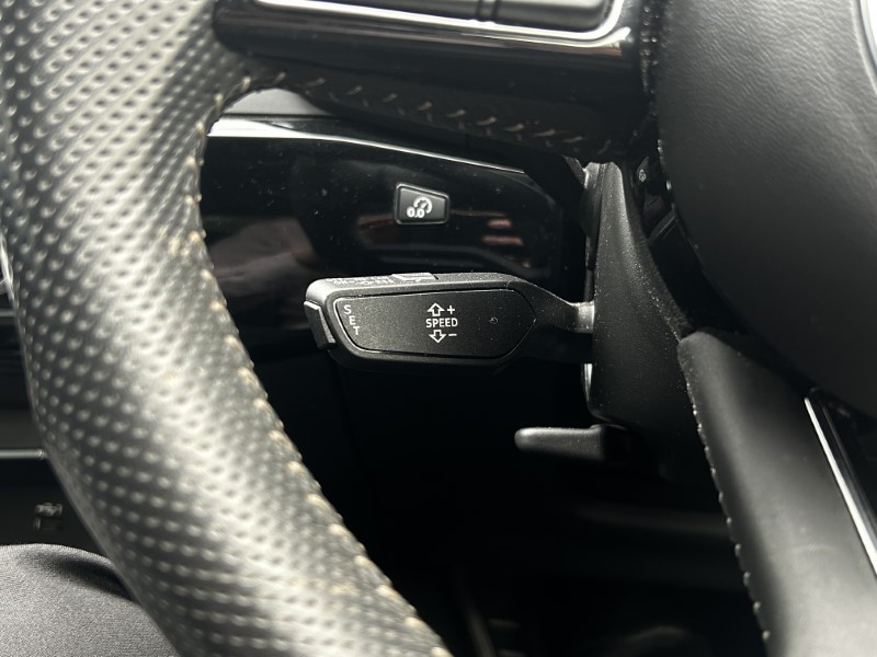 2018 (18) AUDI A4 1.4T FSI Black Edition 4dr 3440895