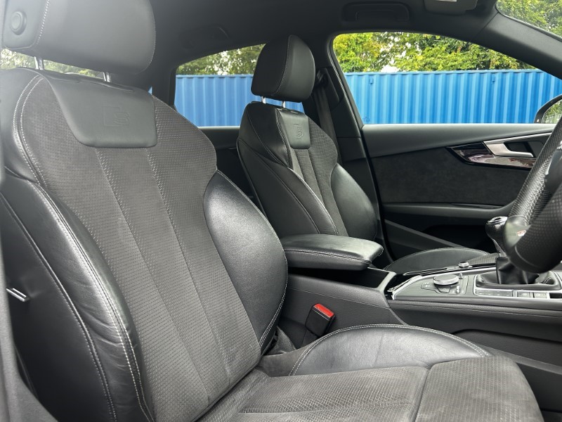 2018 (18) AUDI A4 1.4T FSI Black Edition 4dr 3440915