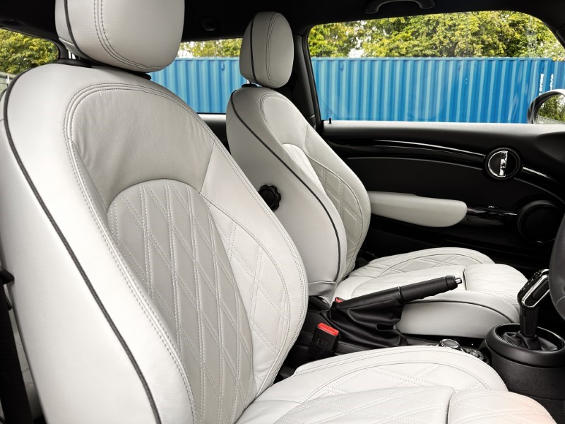 2021 (71) MINI HATCHBACK 2.0 Cooper S Exclusive 3dr Auto 3481078