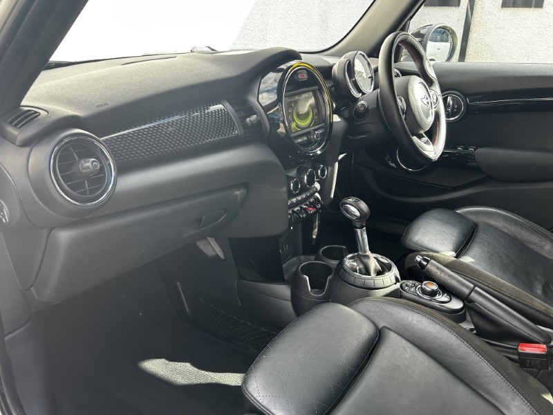 2016 (16) MINI HATCHBACK 2.0 Cooper S 5dr Auto 3528694