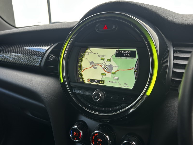 2016 (16) MINI HATCHBACK 2.0 Cooper S 5dr Auto 3528681