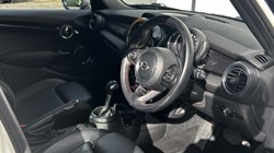 2016 (16) MINI HATCHBACK 2.0 Cooper S 5dr Auto 3528689