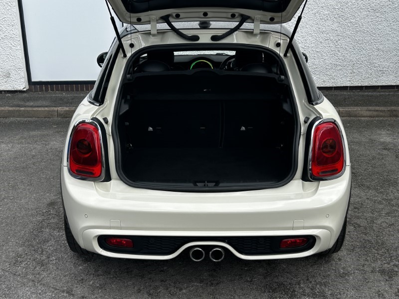 2016 (16) MINI HATCHBACK 2.0 Cooper S 5dr Auto 3528702