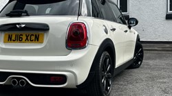 2016 (16) MINI HATCHBACK 2.0 Cooper S 5dr Auto 3528709
