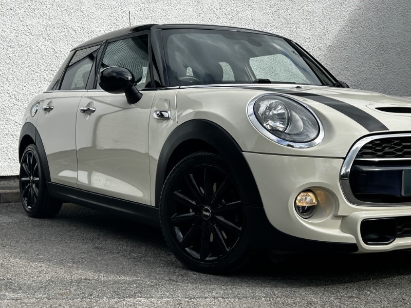 2016 (16) MINI HATCHBACK 2.0 Cooper S 5dr Auto 3528714
