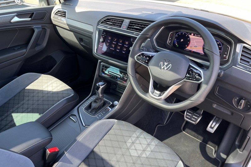 2021 (21) VOLKSWAGEN TIGUAN 1.5 TSI 150 R-Line 5dr DSG 3427205