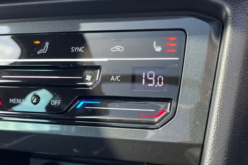 2021 (21) VOLKSWAGEN TIGUAN 1.5 TSI 150 R-Line 5dr DSG 3427223