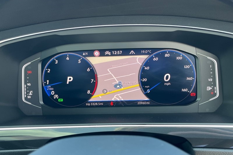 2021 (21) VOLKSWAGEN TIGUAN 1.5 TSI 150 R-Line 5dr DSG 3427215