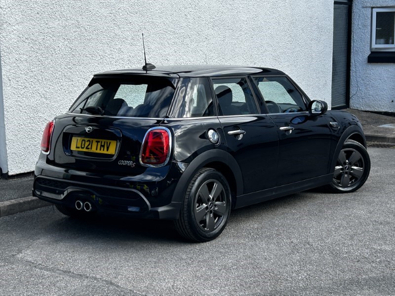 2021 (21) MINI HATCHBACK 2.0 Cooper S Classic 5dr Auto 3541604