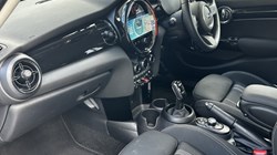 2021 (21) MINI HATCHBACK 2.0 Cooper S Classic 5dr Auto 3541596