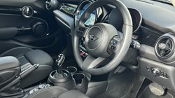 2021 (21) MINI HATCHBACK 2.0 Cooper S Classic 5dr Auto 3541590