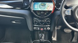 2021 (21) MINI HATCHBACK 2.0 Cooper S Classic 5dr Auto 3541594