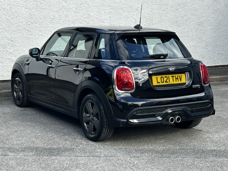 2021 (21) MINI HATCHBACK 2.0 Cooper S Classic 5dr Auto 3541598