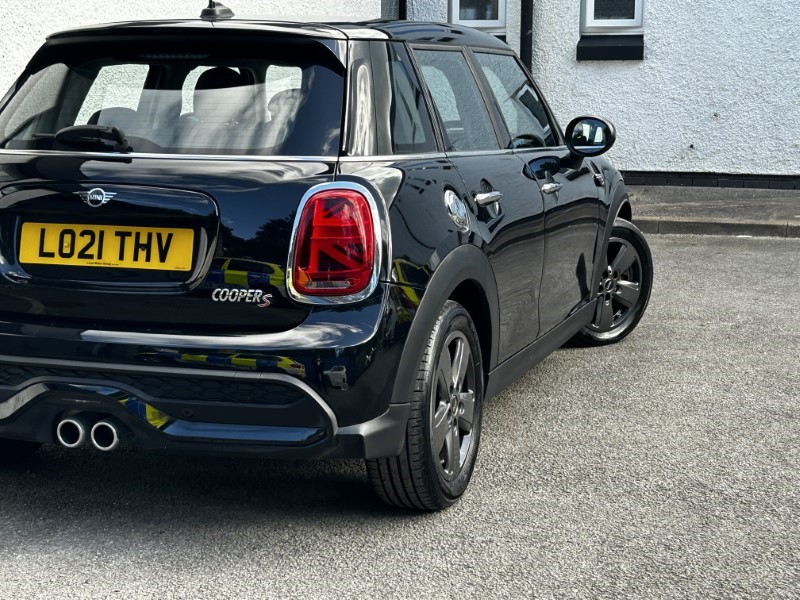 2021 (21) MINI HATCHBACK 2.0 Cooper S Classic 5dr Auto 3541606