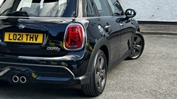 2021 (21) MINI HATCHBACK 2.0 Cooper S Classic 5dr Auto 3541606