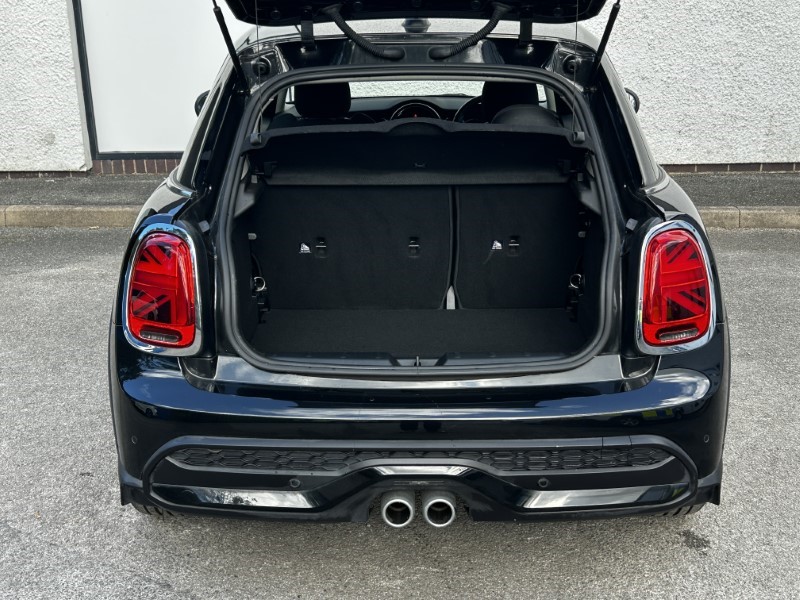 2021 (21) MINI HATCHBACK 2.0 Cooper S Classic 5dr Auto 3541601