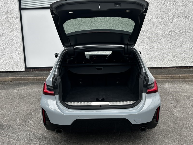 2022 (72) BMW 3 SERIES 330e M Sport 5dr Step Auto 3525880