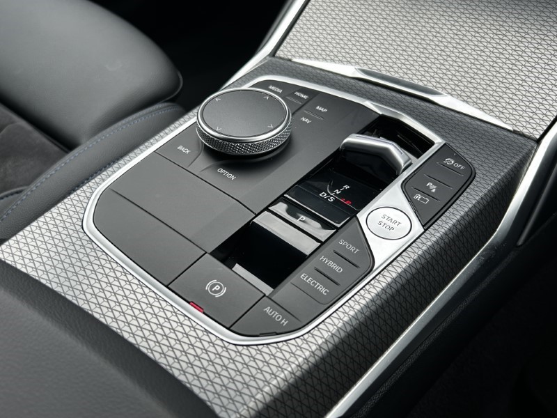 2022 (72) BMW 3 SERIES 330e M Sport 5dr Step Auto 3525852