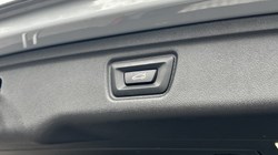 2022 (72) BMW 3 SERIES 330e M Sport 5dr Step Auto 3525882