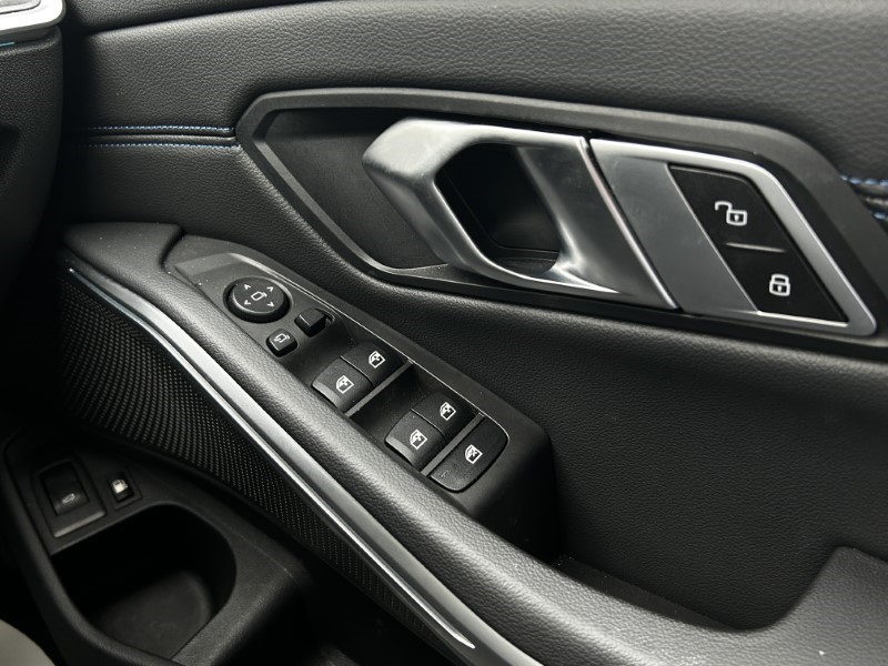 2022 (72) BMW 3 SERIES 330e M Sport 5dr Step Auto 3525866