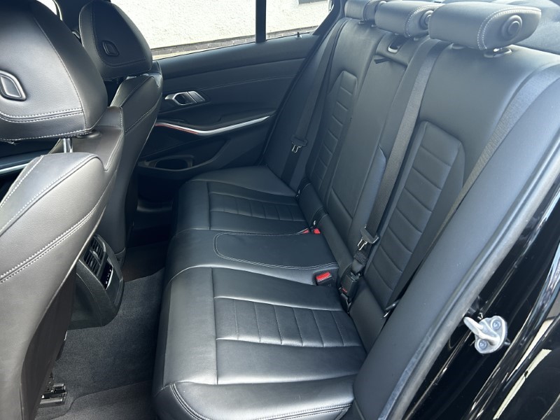 2021 (21) BMW 3 SERIES 320i M Sport 4dr Step Auto 3521627