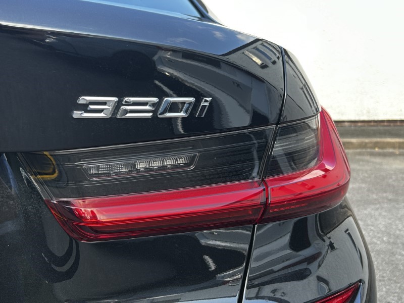 2021 (21) BMW 3 SERIES 320i M Sport 4dr Step Auto 3521624