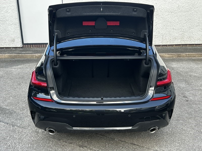 2021 (21) BMW 3 SERIES 320i M Sport 4dr Step Auto 3521625