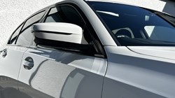 2019 (69) BMW 3 SERIES 320d M Sport 4dr 3507881