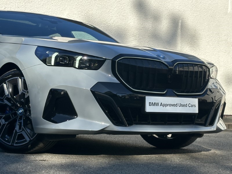 2024 (73) BMW 5 SERIES 530e M Sport Pro 4dr Auto 3509471