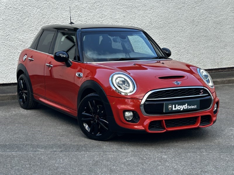 2019 (19) MINI HATCHBACK 2.0 Cooper S Sport II 5dr 3589590
