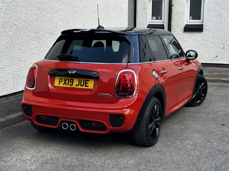 2019 (19) MINI HATCHBACK 2.0 Cooper S Sport II 5dr 3589587