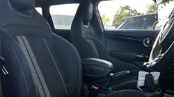 2019 (19) MINI HATCHBACK 2.0 Cooper S Sport II 5dr 3592853