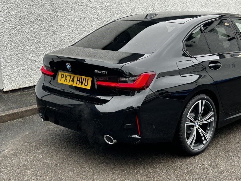 2024 (74) BMW 3 SERIES 320i M Sport 4dr Step Auto 3523711