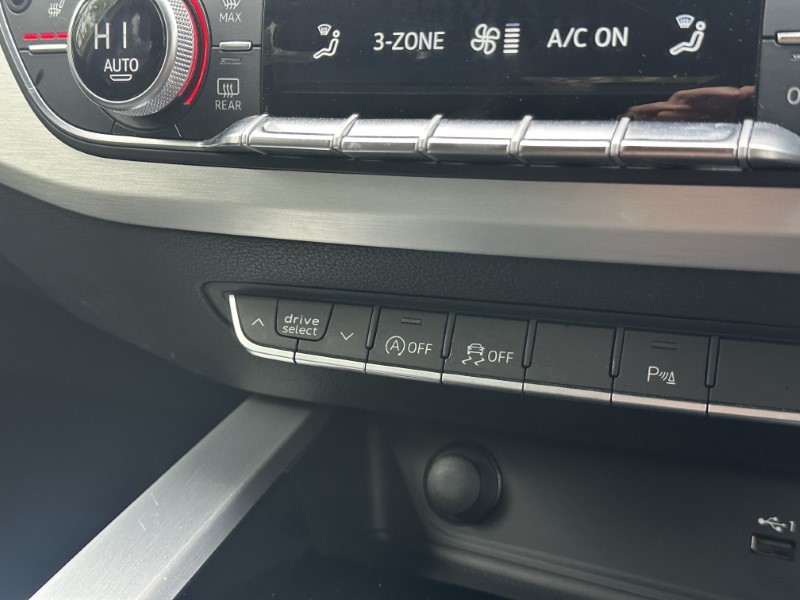 2021 (21) AUDI A4 35 TDI S Line 5dr S Tronic 3580745