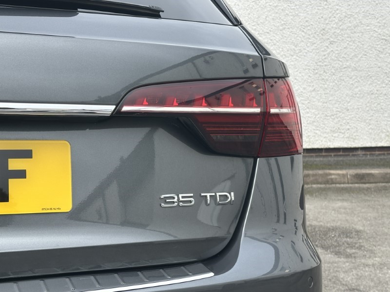 2021 (21) AUDI A4 35 TDI S Line 5dr S Tronic 3580719