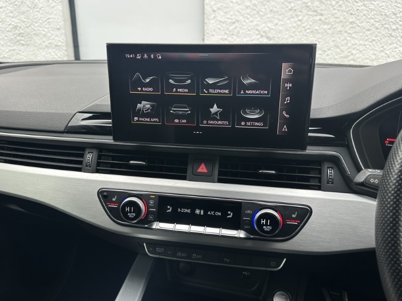 2021 (21) AUDI A4 35 TDI S Line 5dr S Tronic 3580729