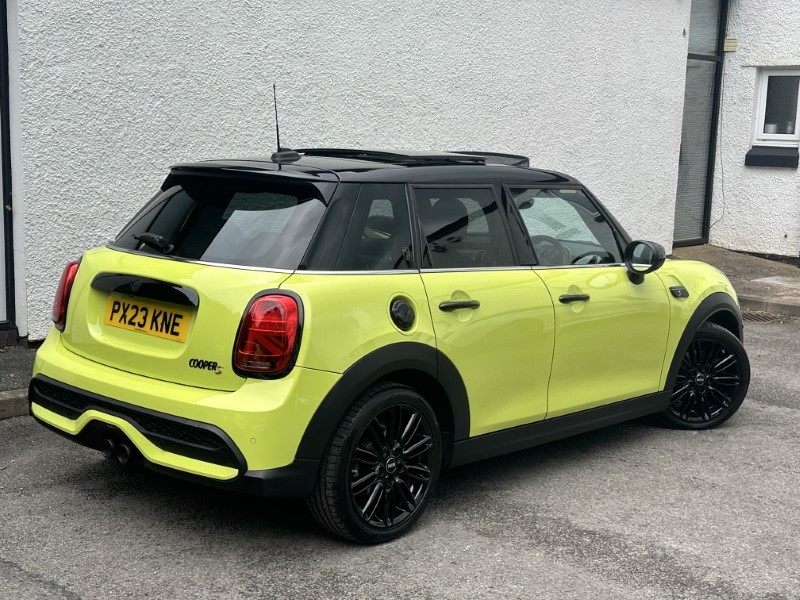 2023 (23) MINI HATCHBACK 2.0 Cooper S Exclusive Premium Plus 5dr Auto 3548079