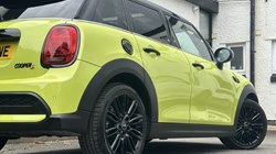2023 (23) MINI HATCHBACK 2.0 Cooper S Exclusive Premium Plus 5dr Auto 3548081