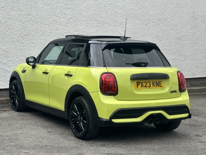 2023 (23) MINI HATCHBACK 2.0 Cooper S Exclusive Premium Plus 5dr Auto 3548042